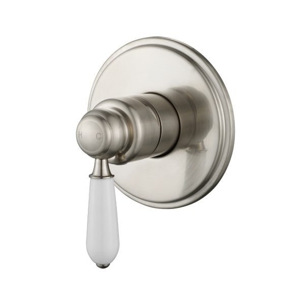 BRUSHED NICKEL