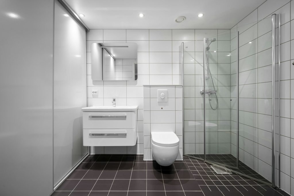 Corner Bath Installation