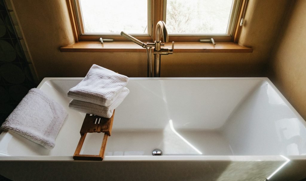 Deep Inset Bathtub